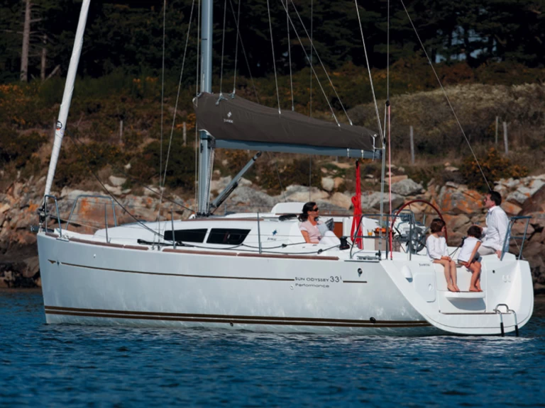 Pronájem Plachetnice v Saint-Quay-Portrieux -Jeanneau Sun Odyssey 33i