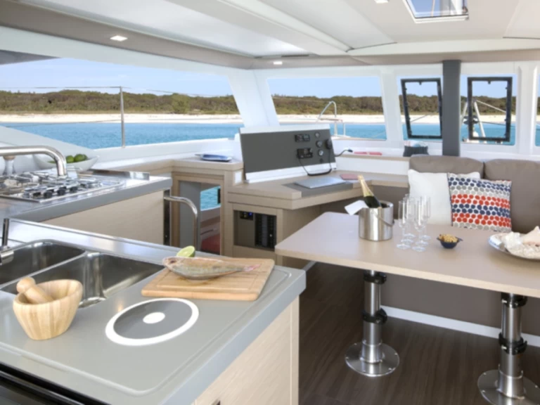 Pronájem lodi Fountaine Pajot Lucia 40 v Palamos na Samboatu