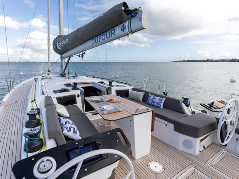 Pronájem Plachetnice v Alimos -Dufour Dufour 44