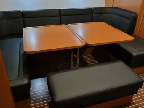 Pronajmout si Bavaria Cruiser 51 v Mykonos (ostrov)