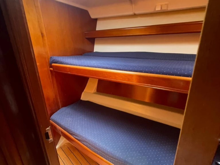 Pronájem lodi Kallithéa lákavé ceny Oceanis 473