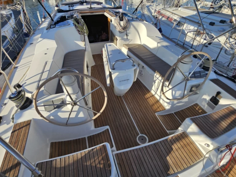 Pronájem jachty v Kallithéa -Jeanneau Sun Odyssey 42i na Samboatu
