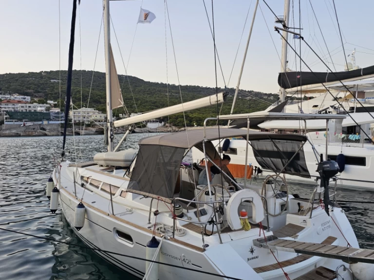 Pronájem lodi Kallithéa lákavé ceny Sun Odyssey 42i