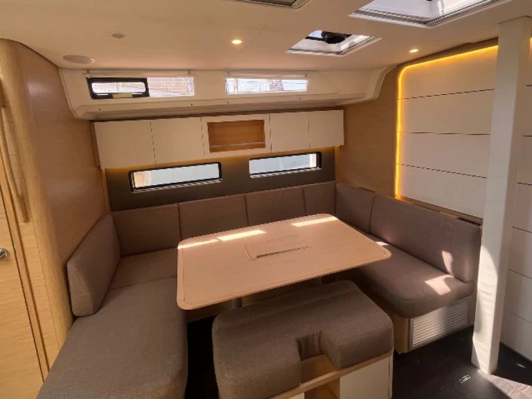 Pronájem lodi Dufour Dufour 41 v Hyeres na Samboatu