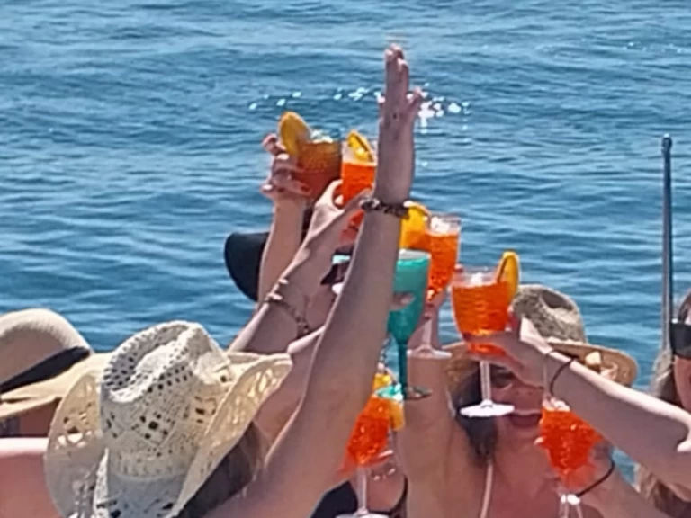 Pronajmout Jachta se skipperem či ne Doqueve v Marbella