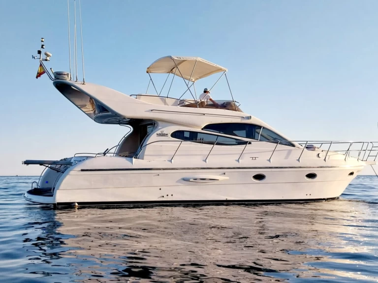 Pronajmout Jachta se skipperem či ne Doqueve v Marbella