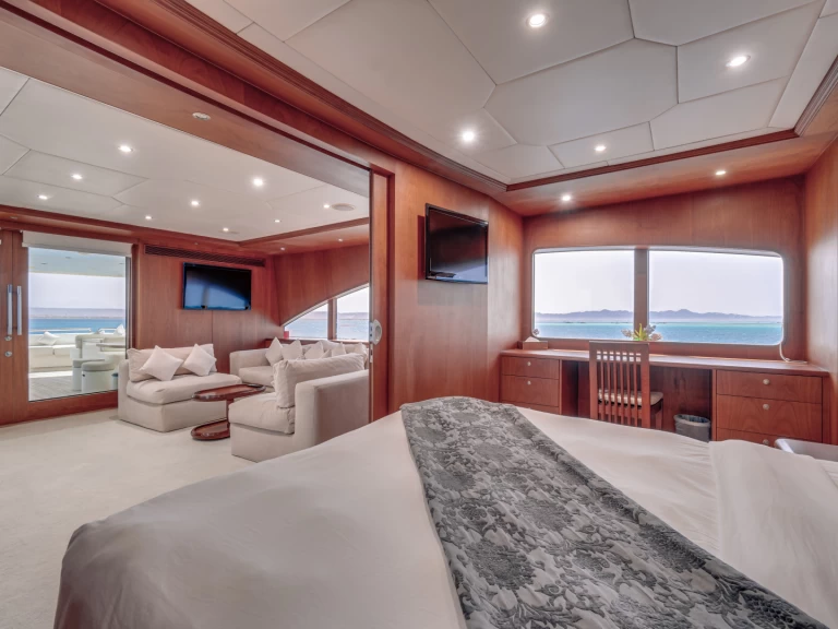 Motorová loď k pronájmu v El Gouna za nejlepší cenu