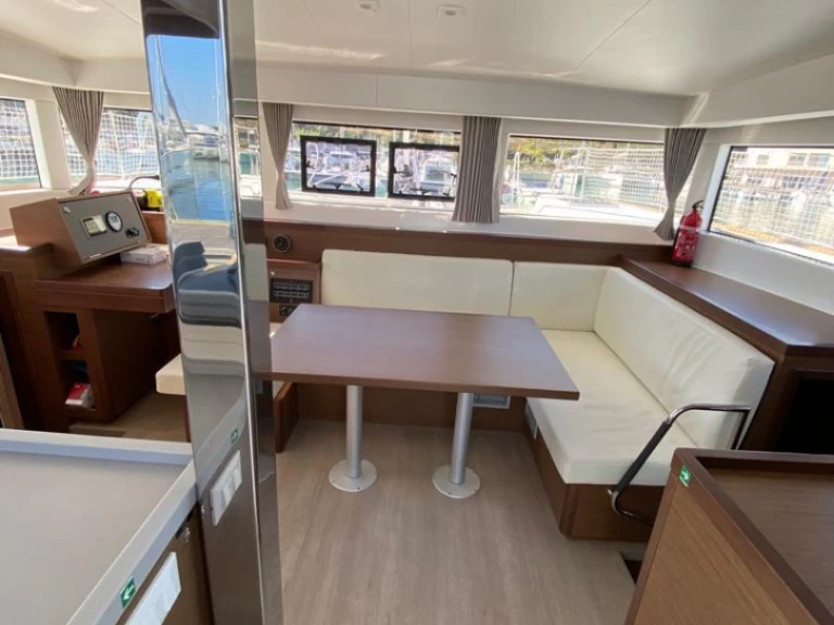 Pronajmout Katamarán se skipperem či ne Lagoon v Capo d'Orlando