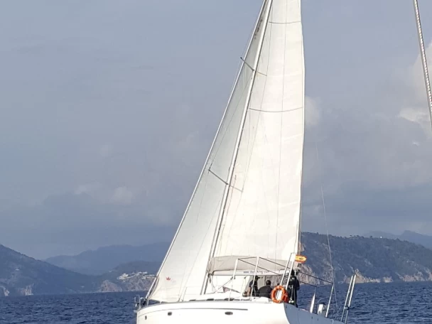 Bavaria Bavaria 40 Cruiser jednotlivci a charterové společnosti v Palma de Mallorca