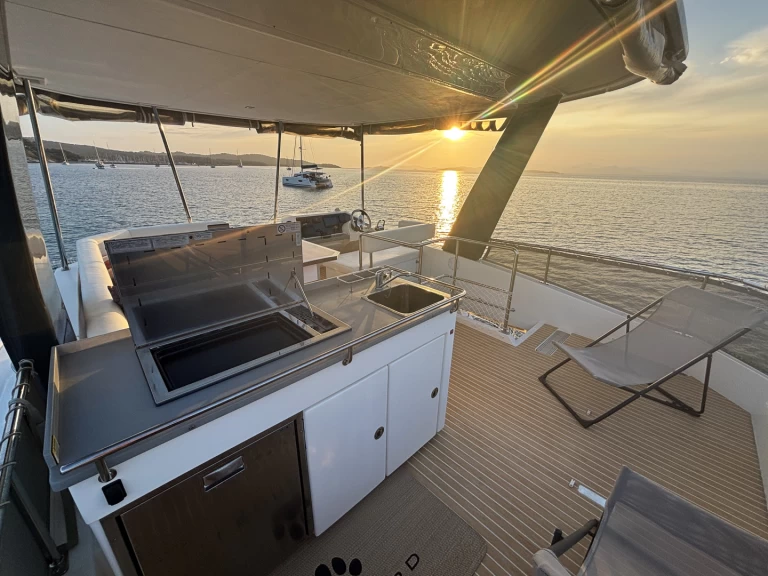 Pronájem jachty v Hyeres -Leopard Leopard 43 Powercat na Samboatu