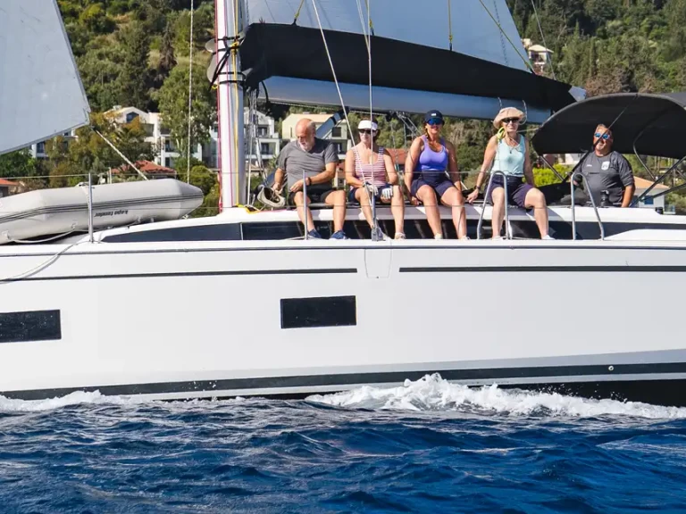 Pronájem Plachetnice Bavaria s licencí