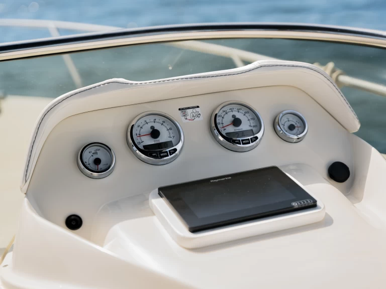 Pronájem Motorová loď v Zadar -Eolo 730 HBS