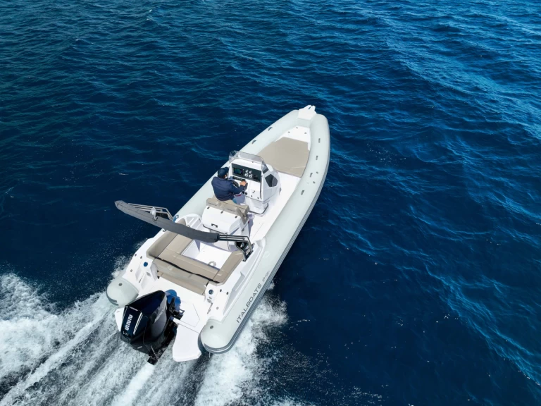 Italboats Predator 700 jednotlivci a charterové společnosti v Skiathos