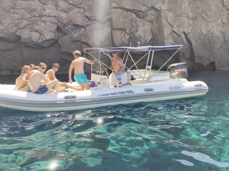 Pronájem lodi Milazzo lákavé ceny BSC 65