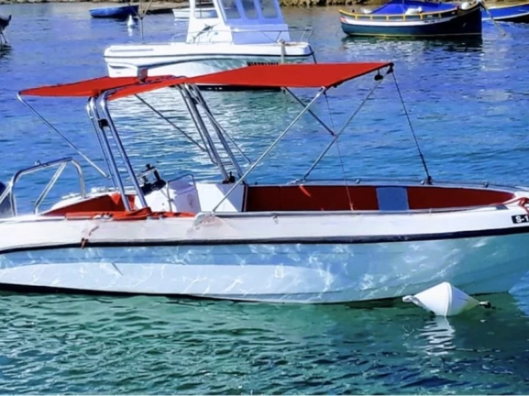 Pronájem lodi Yamaha Yamaha VX v Cospicua na Samboatu