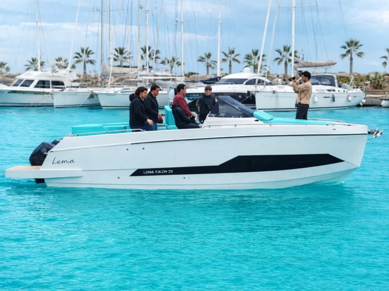 Pronájem lodi Ibiza Town lákavé ceny kalon 29