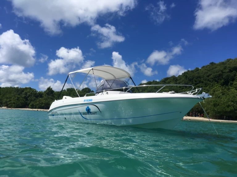 Pronájem jachty v Le Marin -Pacific Craft Pacific Craft 670 Open na Samboatu