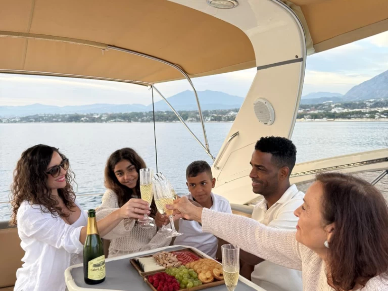 Pronájem Jachta v Marbella -Princess v45