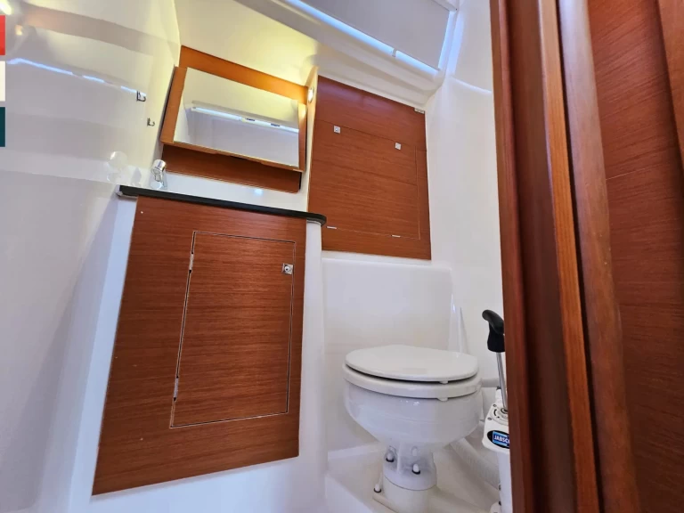 Plachetnice k pronájmu v Vlycho za nejlepší cenu