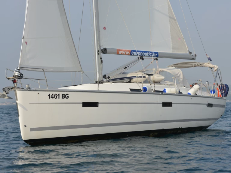 Bavaria Cruiser 40 jednotlivci a charterové společnosti v Pirovac