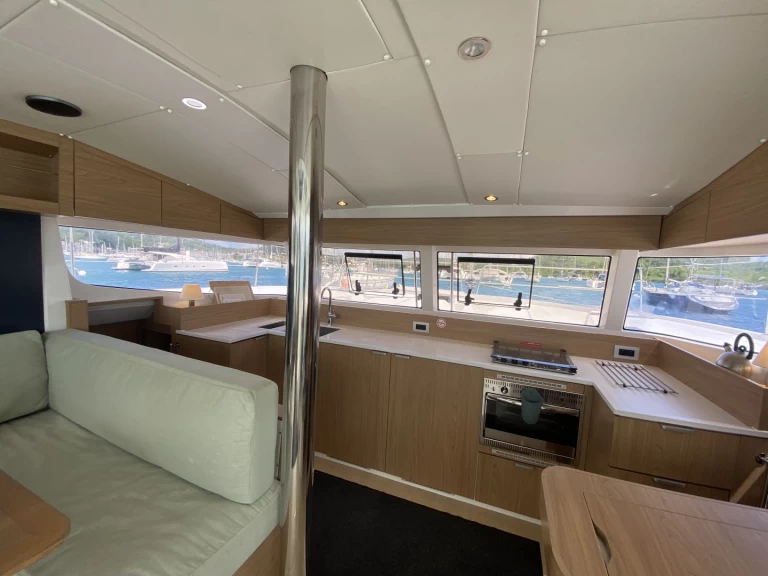 Katamarán k pronájmu v Le Marin za nejlepší cenu