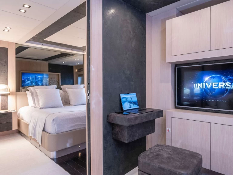 Pronajmout si Mangusta TOTAL v Nassau