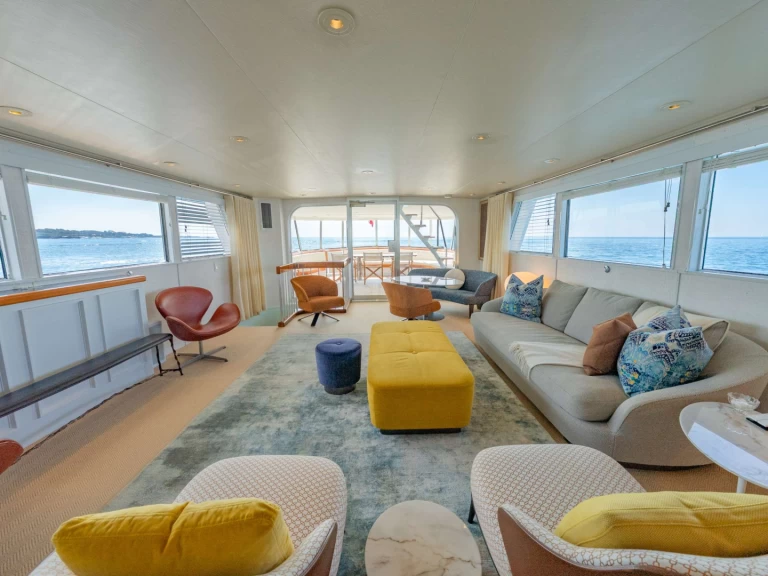 Pronájem jachty v La Romana -Burger SOVEREIGN na Samboatu