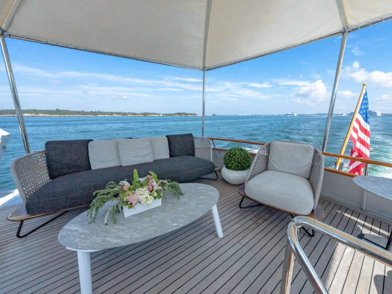 Pronájem lodi Burger SOVEREIGN v La Romana na Samboatu