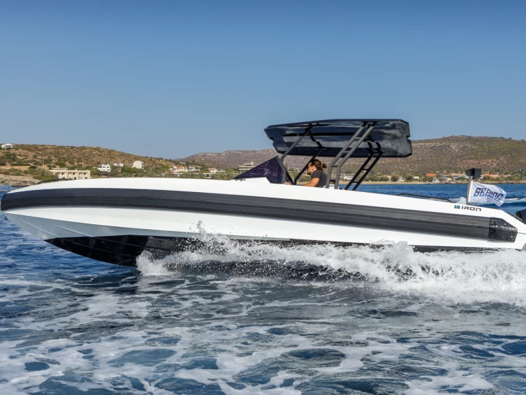 Pronajmout Motorová loď se skipperem či ne  v Pórto Chéli