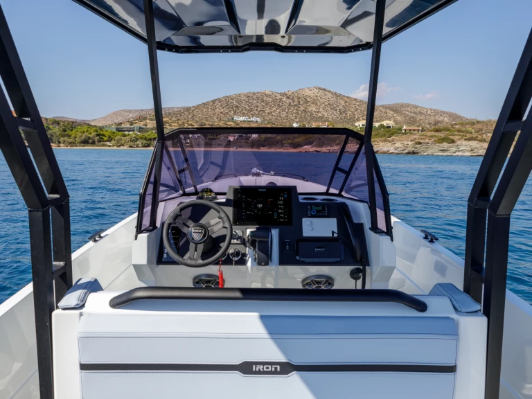 Pronájem lodi  Iron 827 v Pórto Chéli na Samboatu