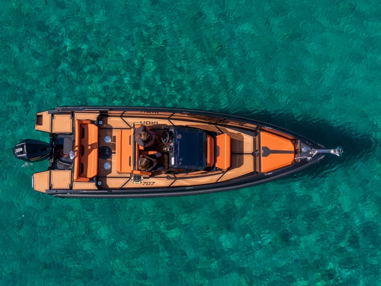 Pronájem lodi Pórto Chéli lákavé ceny Iron 707