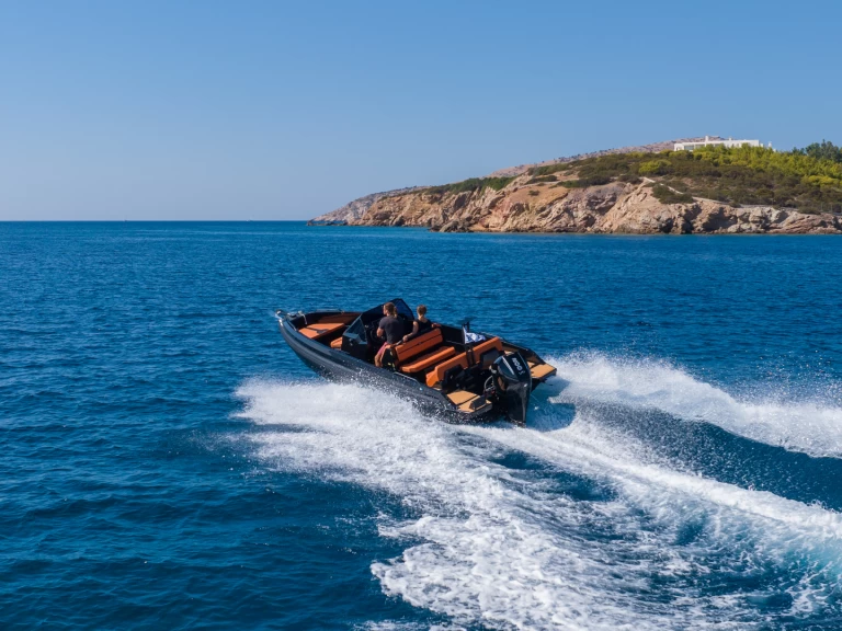 Pronájem lodi  Iron 707 v Pórto Chéli na Samboatu