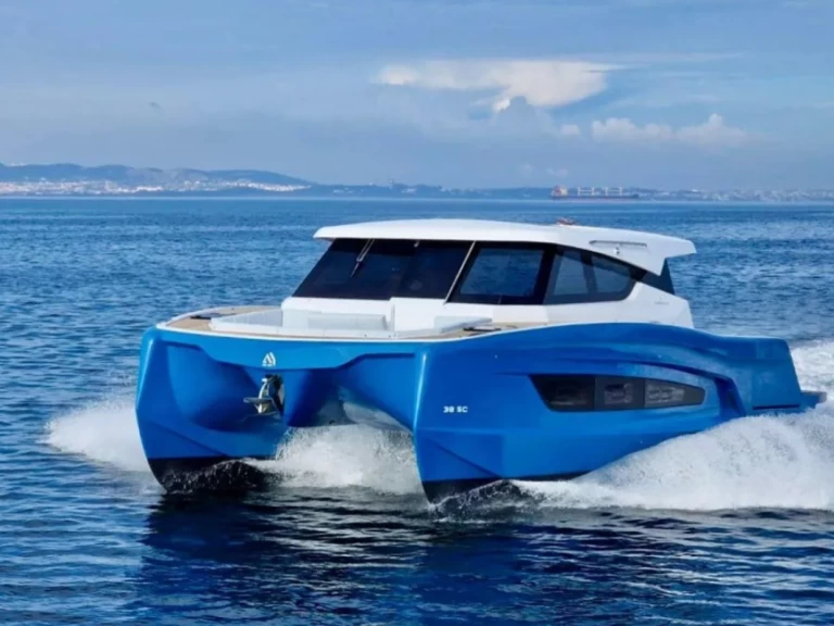 Aventura Aventura 38 SC jednotlivci a charterové společnosti v Cogolin