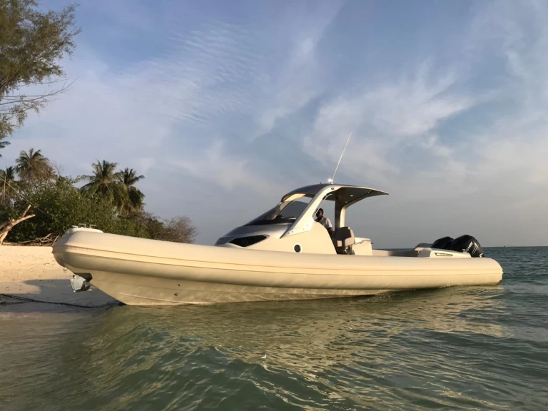 Sacs Strider 11 jednotlivci a charterové společnosti v Phuket (City)