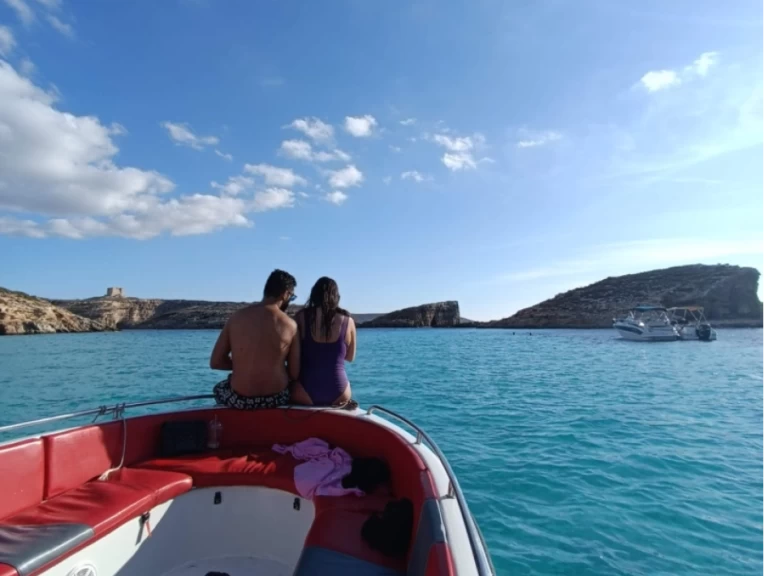 Pronajmout si Yamaha Yamaha VX v Cospicua