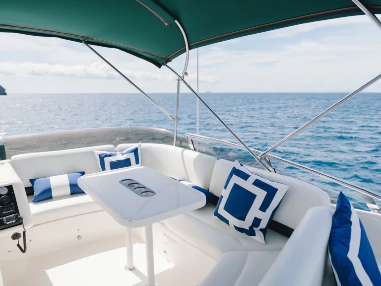 Pronajmout Motorová loď se skipperem či ne Princess v Phuket (City)