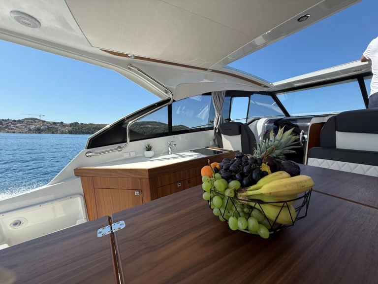 Pronájem jachty v Trogir -Grandezza Grandezza 34 OC na Samboatu