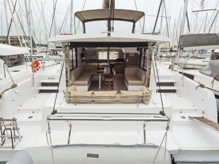 Pronajmout Katamarán se skipperem či ne Bali v Alimos