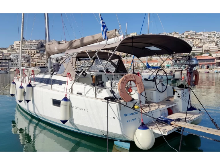 Pronájem jachty v Piraeus -Jeanneau Sun Odyssey 410 na Samboatu