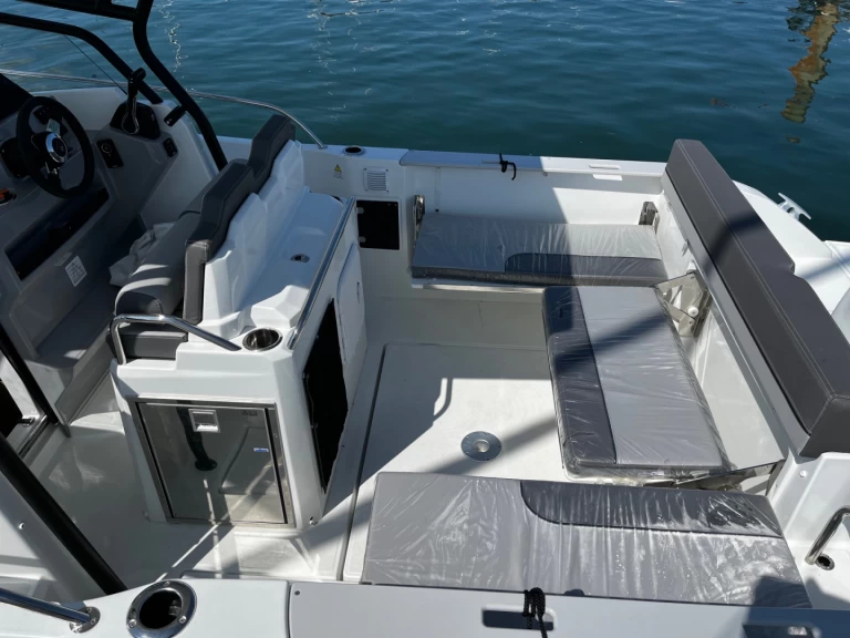 Motorová loď k pronájmu v La Forêt-Fouesnant za nejlepší cenu