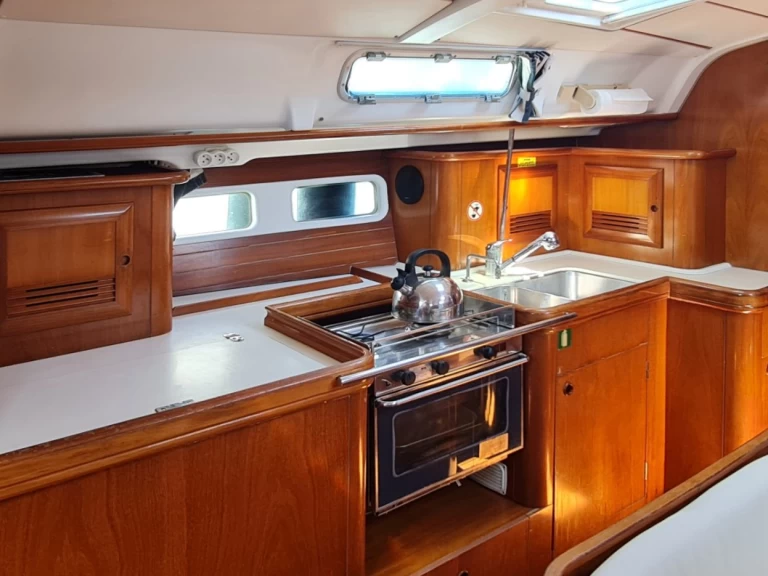 Pronajmout Plachetnice se skipperem či ne Bénéteau v Deme of Volos