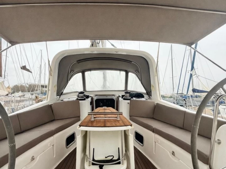 Pronájem lodi Lefkáda lákavé ceny Oceanis 50 Family