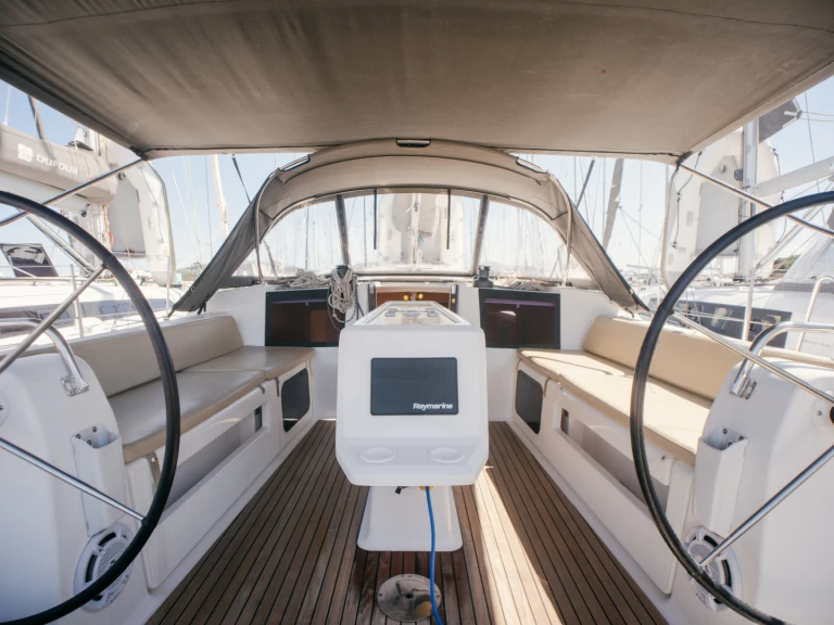 Pronájem Plachetnice Dufour s licencí