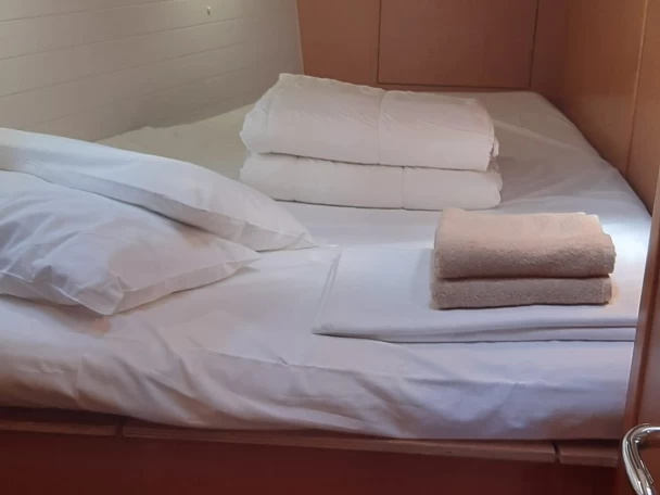 Pronájem lodi Trogir lákavé ceny Cruiser 45