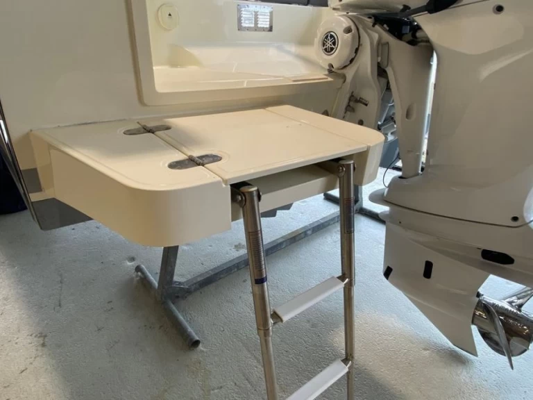 Motorová loď k pronájmu v Lège-Cap-Ferret za nejlepší cenu