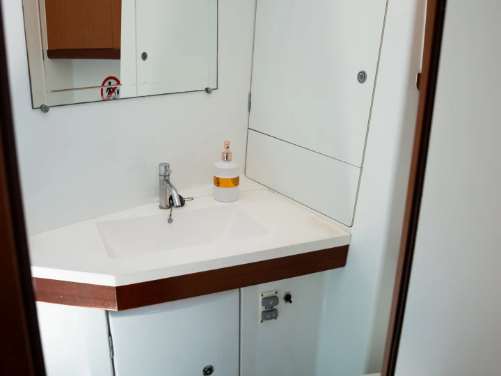 Pronájem lodi Bénéteau Oceanis 46 v Alimos na Samboatu