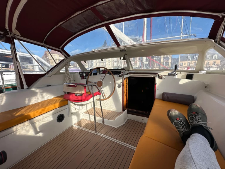 Pronájem Plachetnice Amel s licencí