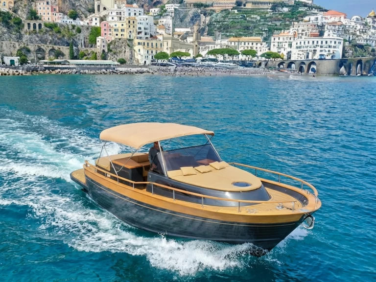 Pronájem lodi Nautica Esposito Positano 32 v Amalfi  na Samboatu