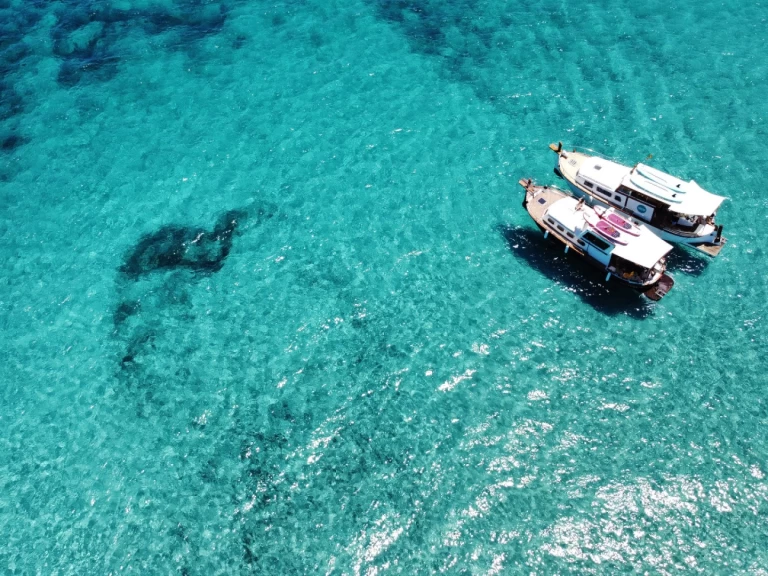 Pronájem jachty v Mahon -Capeador llaut menorquin na Samboatu