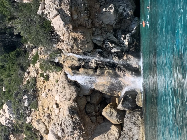 Pronajmout Polotuhá loď se skipperem či ne AT Marine v Arbatax